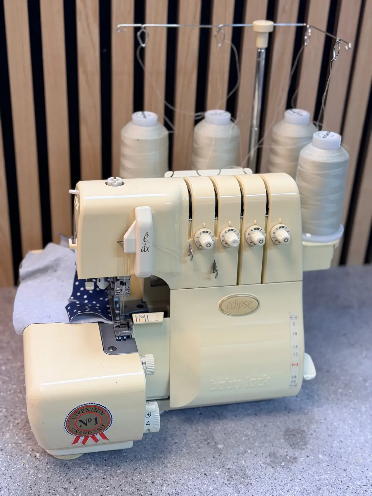 Baby Lock Eclipse overlock begagnad